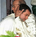 FERNANDO ANTONIO RUANO FAXAS. Marcial Maciel abraza a Álvaro Corcuera. Legionarios de Cristo, Legión de Cristo, Марсиаль Масиель, Алваро Коркуера, Легион Христа, Легионеры&nbsp;Христа